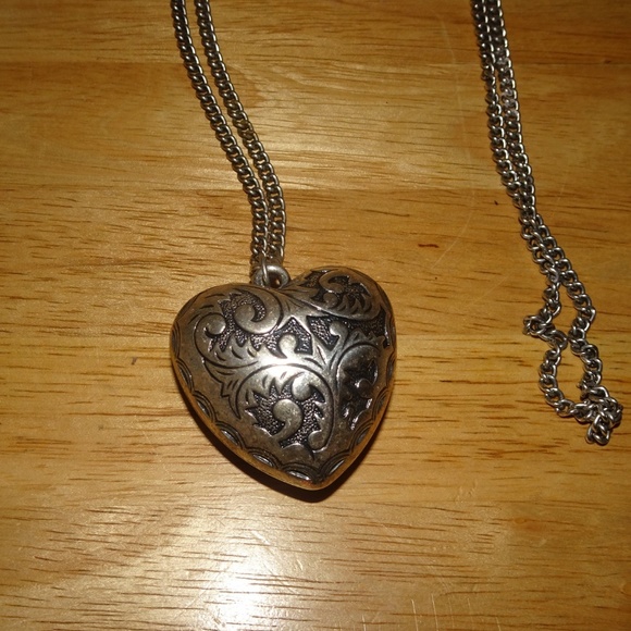 Silver Tone Ornate Puffy Heart Necklace - Picture 2 of 2